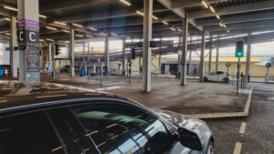 Swift Motion Executive Cars at Luton Airport Drop off area